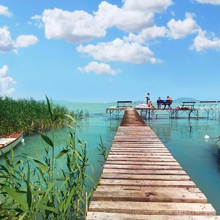 Topart Apartman I Balatonfenyves Eksteriør bilde